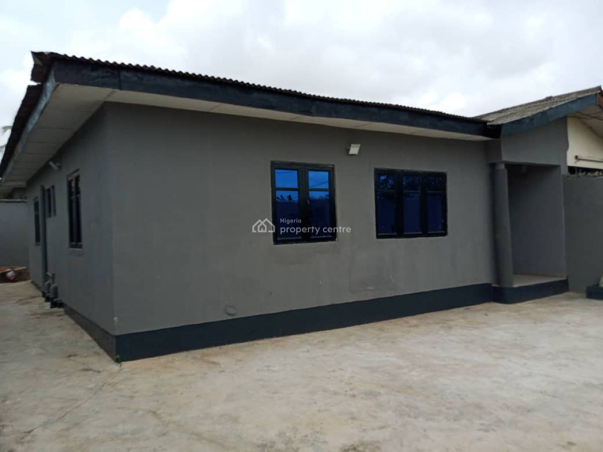 3 Bedroom Semi Detached Bungalow, Jakande, Oke Afa, Isolo, Lagos, Semi-detached Bungalow for Rent