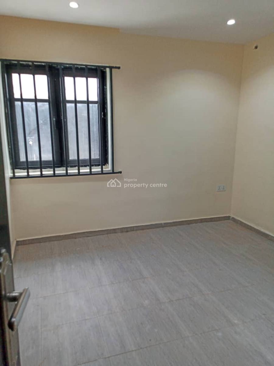 3 Bedroom Semi Detached Bungalow, Jakande, Oke Afa, Isolo, Lagos, Semi-detached Bungalow for Rent