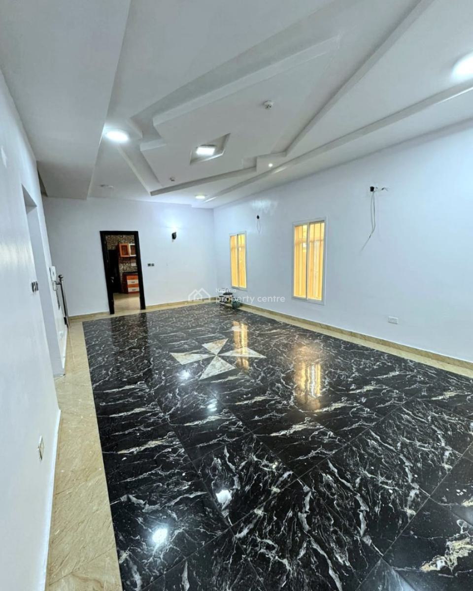 Well-maintained 3-bedroom Terrace Duplex with Bq, Lekki Phase 1, Lekki, Lagos, Terraced Duplex for Rent
