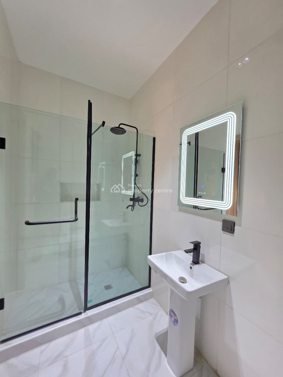 Luxury 2 Bedroom Apartment, Lekki Phase 1, Lekki, Lagos, Flat / Apartment Short Let