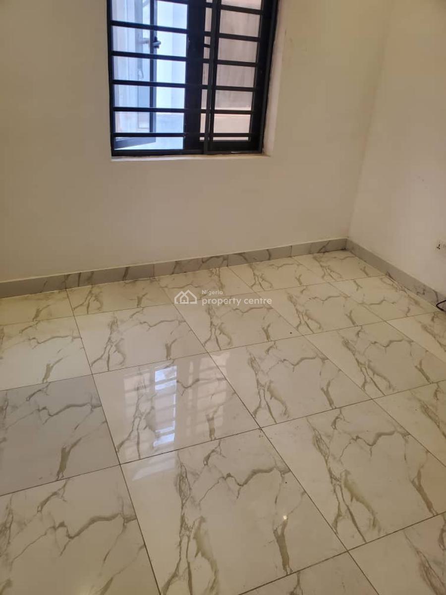 Very Spacious Brand New Room Downstairs with Shared Kitchen, Jakande Roundabout, Ologolo, Lekki, Lagos, Flat / Apartment for Rent