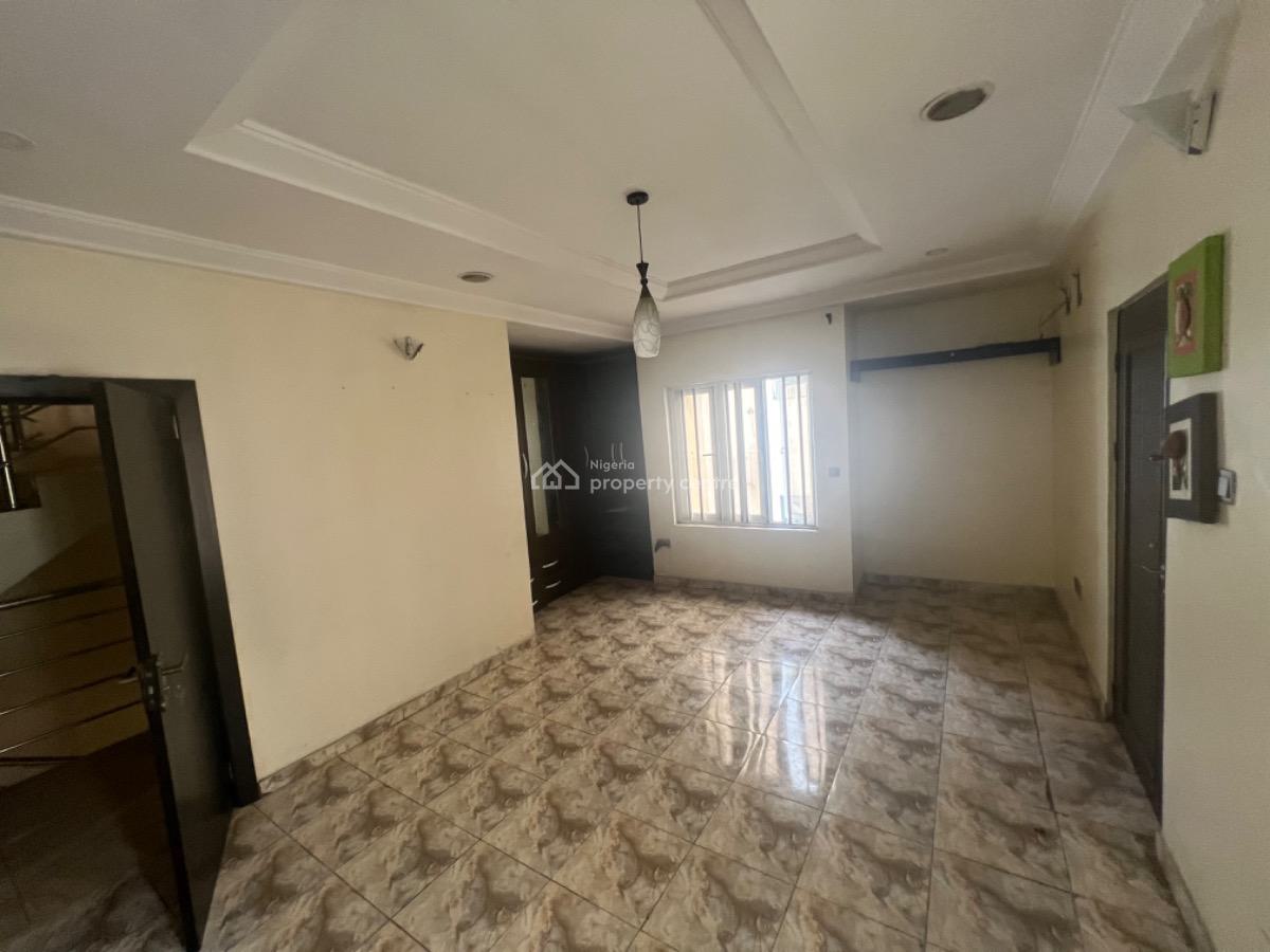 Spacious 6 Bedroom Semi-detached House, Ikate, Lekki, Lagos, Semi-detached Duplex for Rent