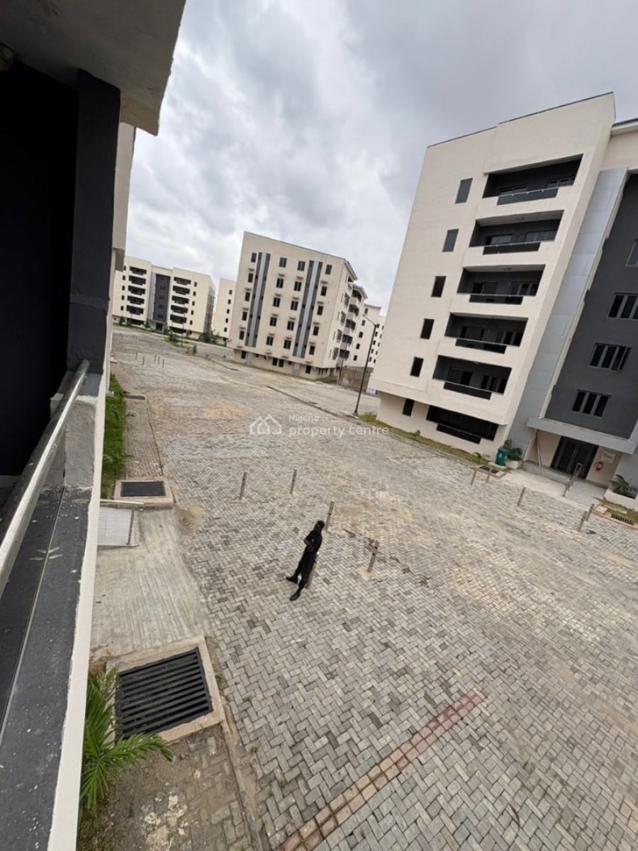 a Very Massive and Modern 3bedroom Flat, with a Jumbo Kitchen, Off Ogunlana Drive, Surulere, Lagos, Flat / Apartment for Sale