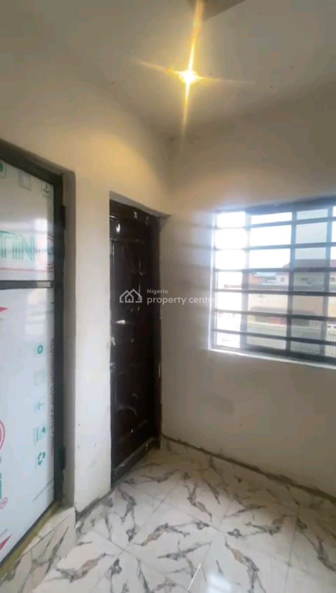 Newly Built, Spacious 2-bedroom Upflat, 22,ijagbemi Street Off Pedro Road, Shomolu, Lagos, Flat / Apartment for Sale