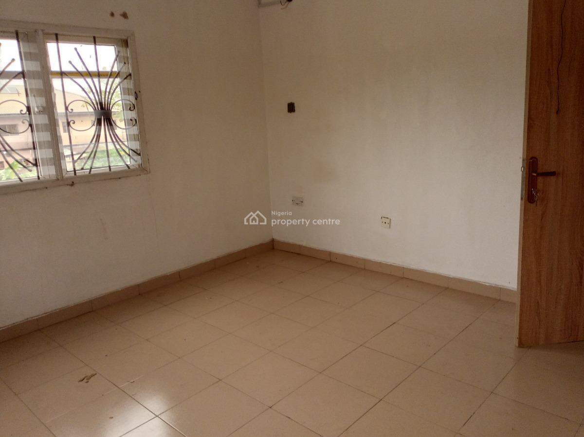 Spacious 3 Bedroom Apartment, Off Mobil Road, Ajah, Lagos, Flat / Apartment for Rent