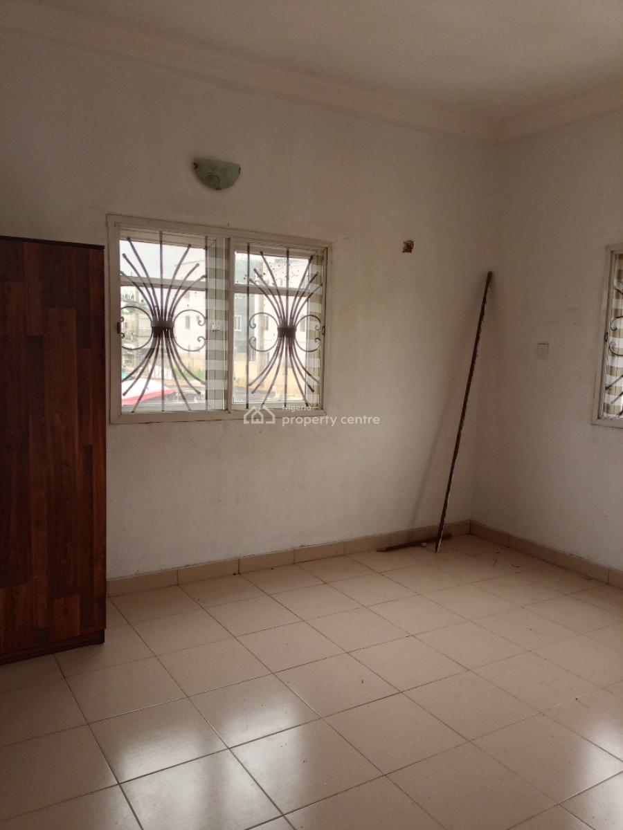 Spacious 3 Bedroom Apartment, Off Mobil Road, Ajah, Lagos, Flat / Apartment for Rent