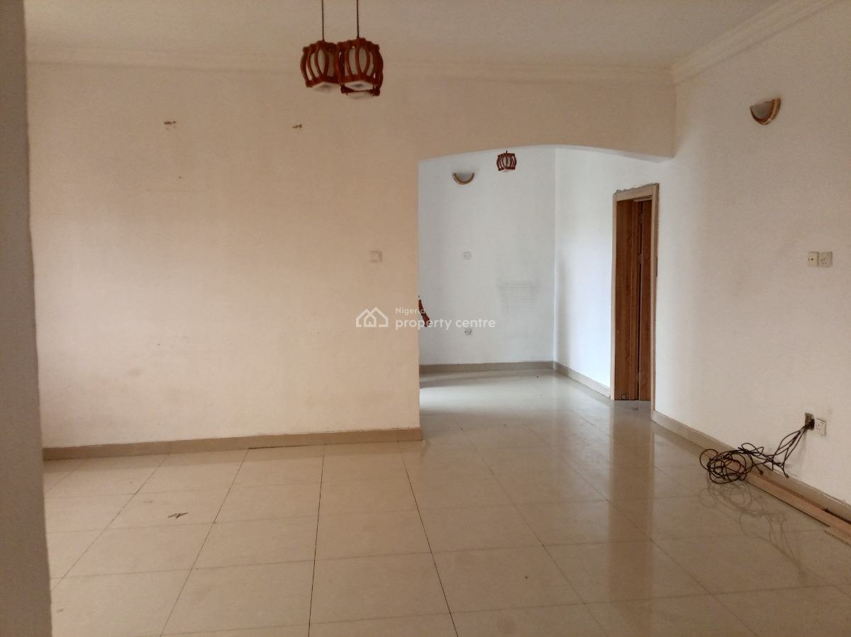 Spacious 3 Bedroom Apartment, Off Mobil Road, Ajah, Lagos, Flat / Apartment for Rent