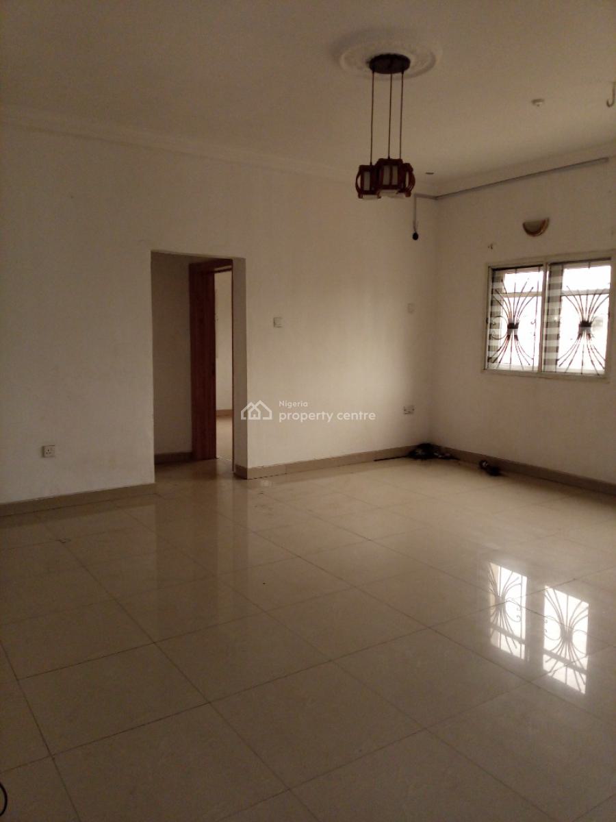 Spacious 3 Bedroom Apartment, Off Mobil Road, Ajah, Lagos, Flat / Apartment for Rent