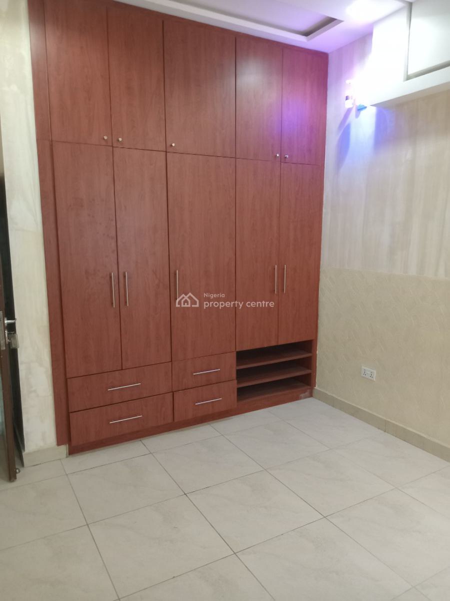 a Well-built Spacious 4bedroom Semi-detached Duplex, Jahi District ( Video of The House Is Attached), Jahi, Abuja, Semi-detached Duplex for Rent