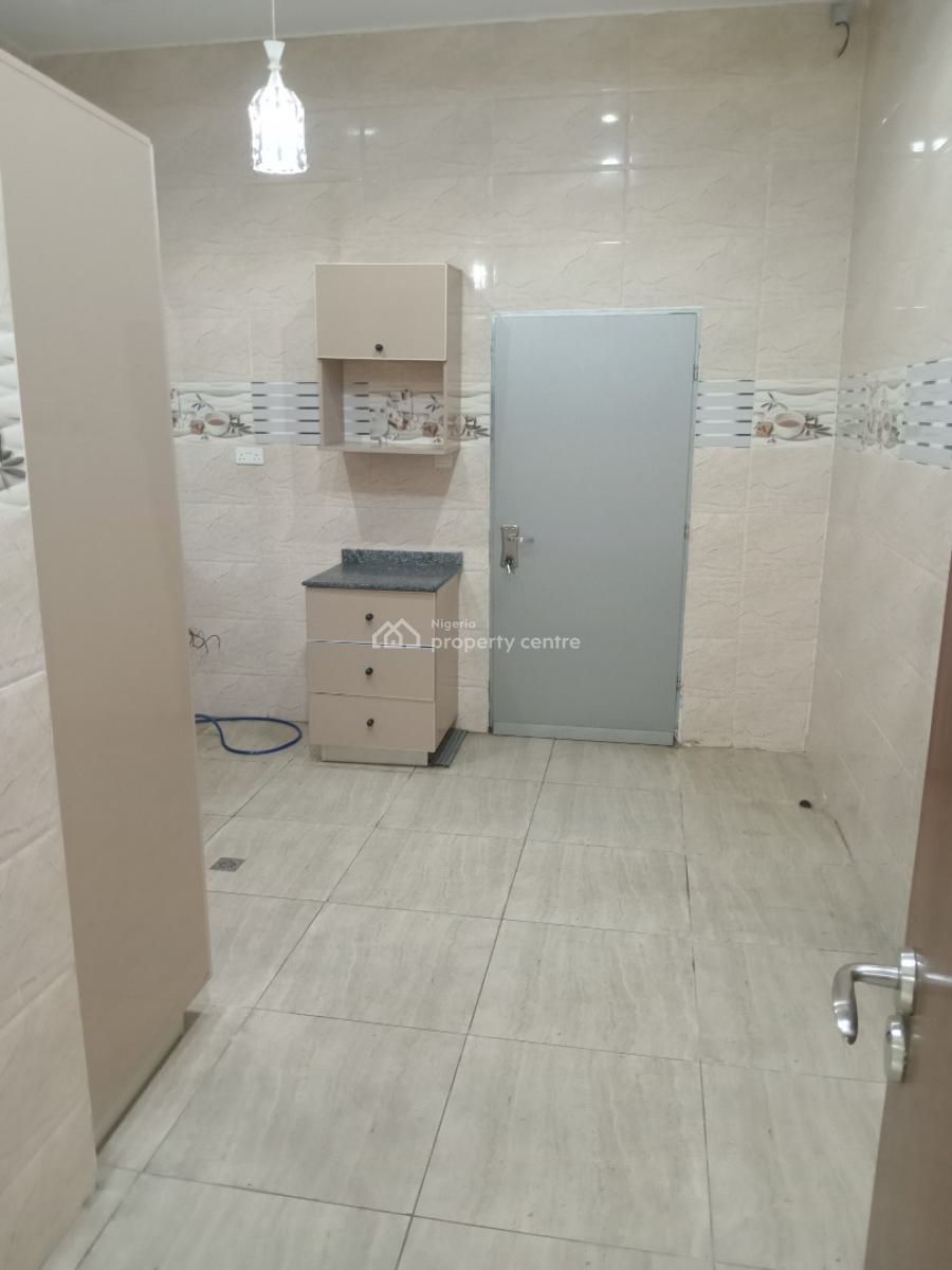 a Well-built Spacious 4bedroom Semi-detached Duplex, Jahi District ( Video of The House Is Attached), Jahi, Abuja, Semi-detached Duplex for Rent