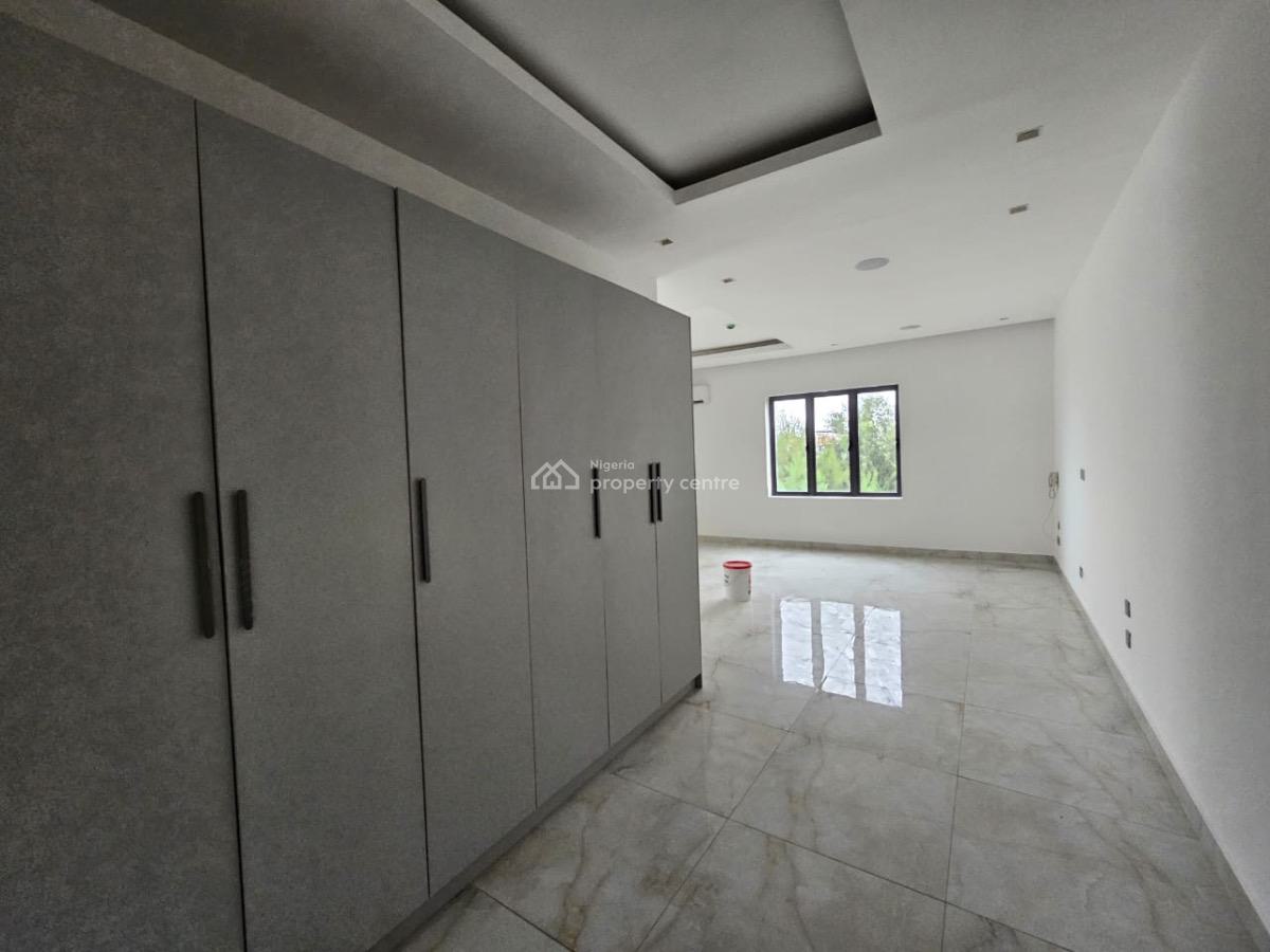 5bedroom Semi Detached Duplex at Ikoyi, Banana Island Foreshore Estate, Banana Island, Ikoyi, Lagos, Semi-detached Duplex for Sale