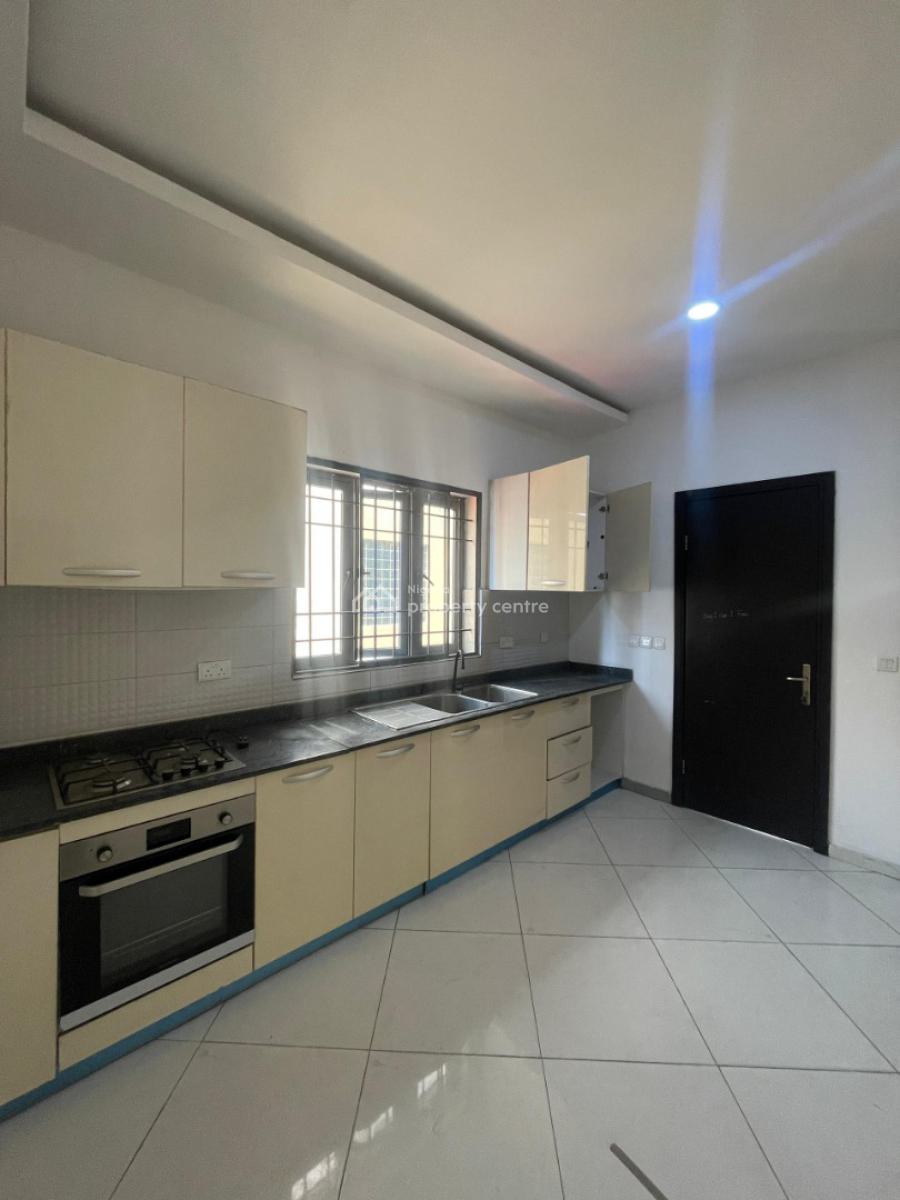 Well Maintained 2 Bedroom Apartment / Flat, Ikate, Lekki, Lagos, Flat / Apartment for Rent