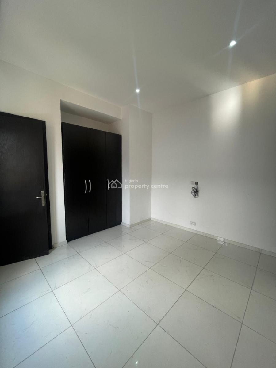 Well Maintained 2 Bedroom Apartment / Flat, Ikate, Lekki, Lagos, Flat / Apartment for Rent