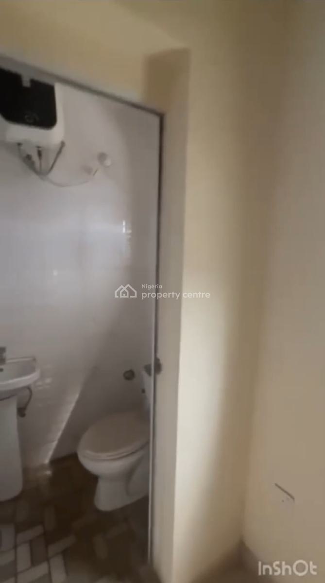 Brand New Spacious 2 Bedroom with Water Heater,open Kitchen,wardrobe, Agboyin Avenue, Surulere, Lagos, Flat / Apartment for Rent