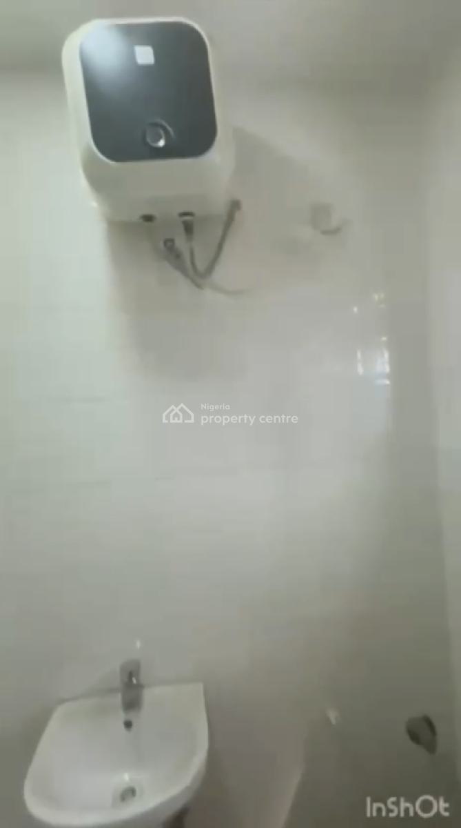 Brand New Spacious 2 Bedroom with Water Heater,open Kitchen,wardrobe, Agboyin Avenue, Surulere, Lagos, Flat / Apartment for Rent