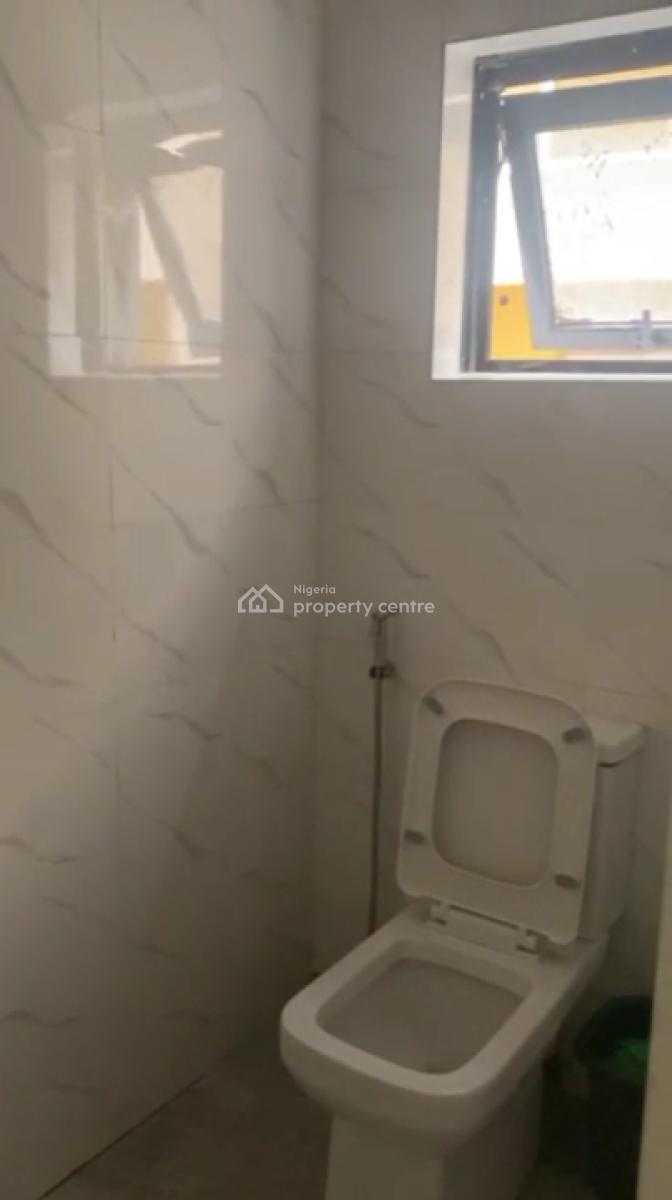 Luxury Newly Built Self Contain with Pop Ceiling and Kitchen Cabinet, Onike, Yaba, Lagos, Self Contain (single Rooms) for Rent
