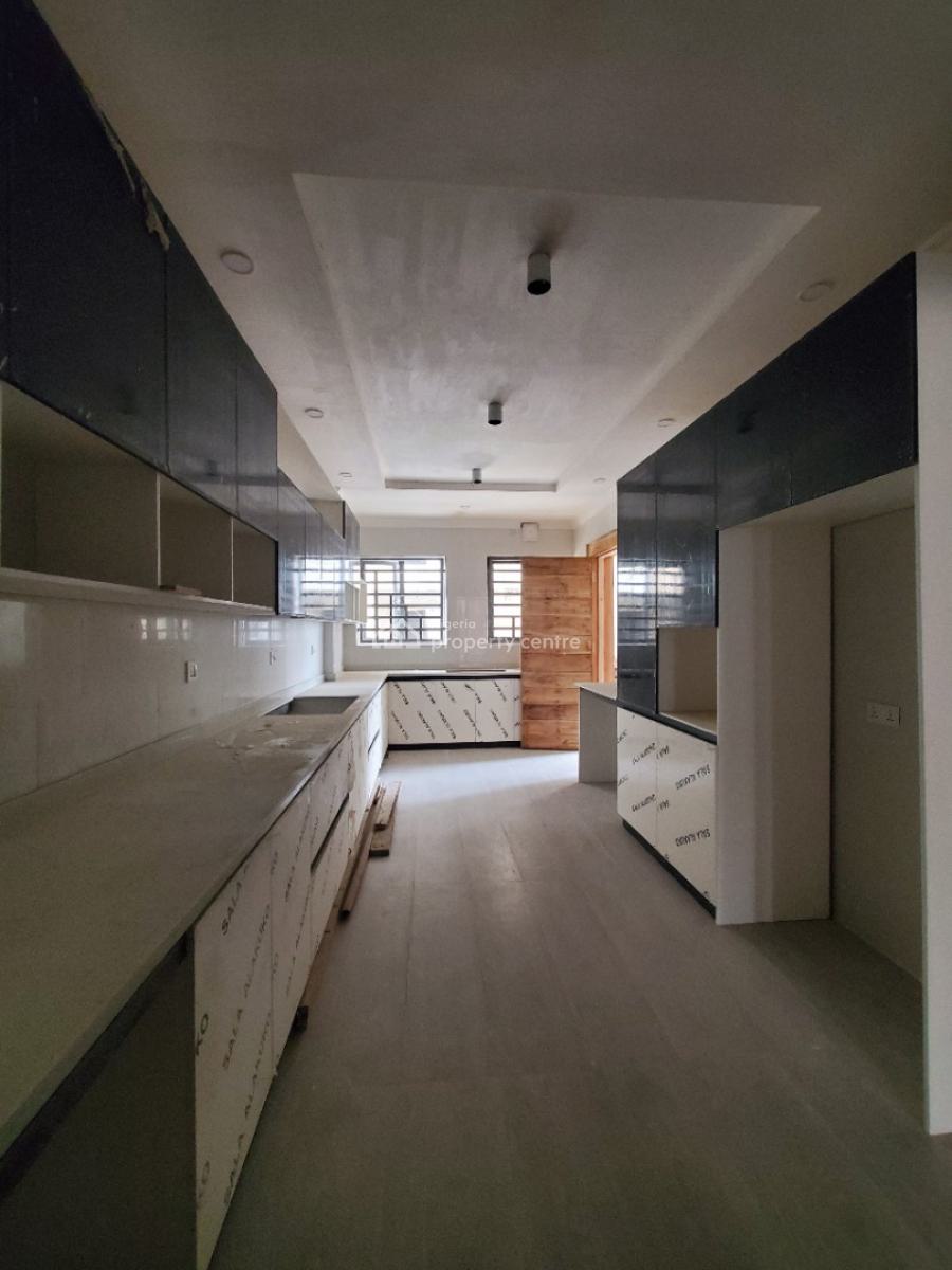 Most Affordable 4bedroom Apartment with Bq and Cinema, Lekki Phase 1, Lekki, Lagos, Flat / Apartment for Sale