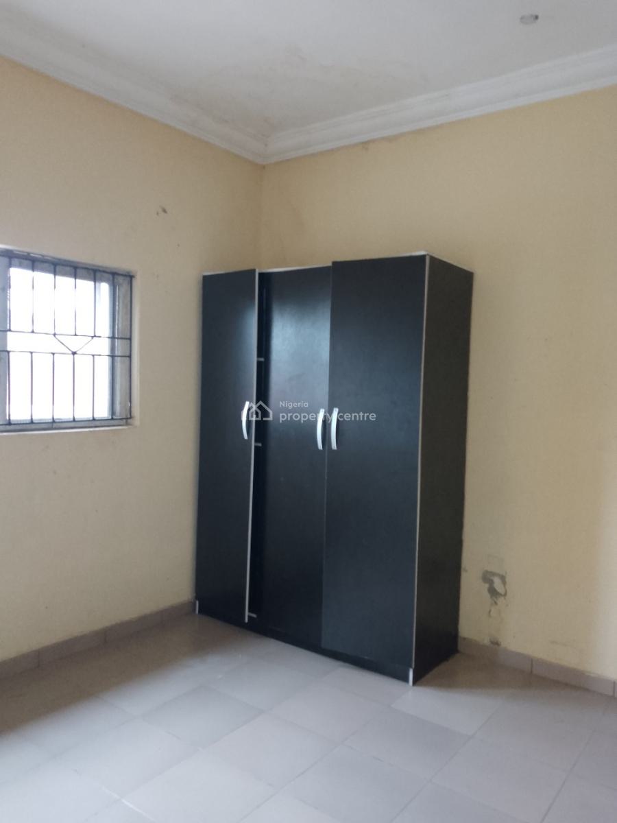 a Spacious 3 Bedroom, Ilaje, Mobil Road, Ajah, Lagos, Flat / Apartment for Rent