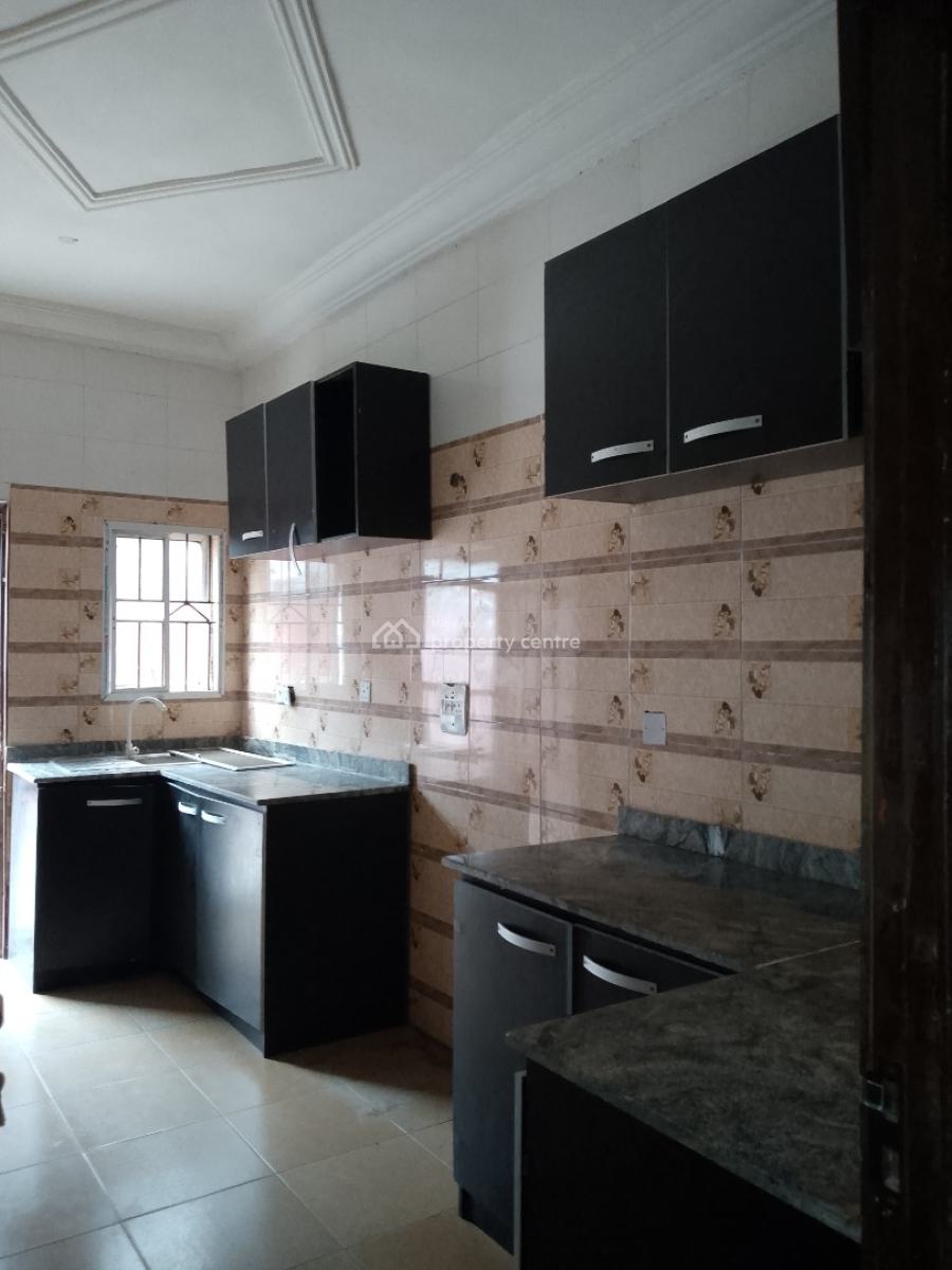 a Spacious 3 Bedroom, Ilaje, Mobil Road, Ajah, Lagos, Flat / Apartment for Rent
