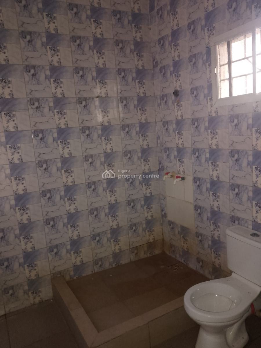 a Spacious 3 Bedroom, Ilaje, Mobil Road, Ajah, Lagos, Flat / Apartment for Rent