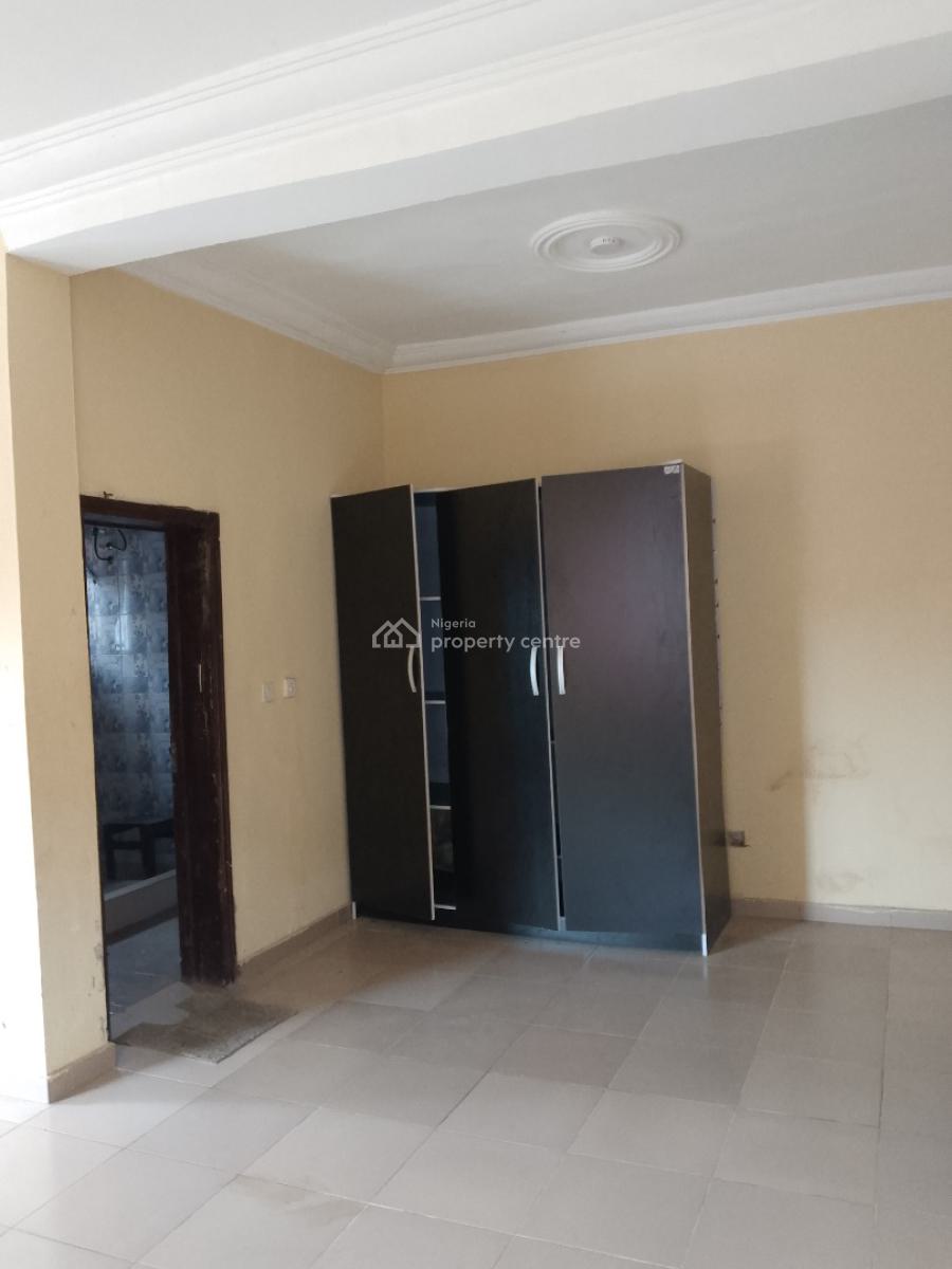 a Spacious 3 Bedroom, Ilaje, Mobil Road, Ajah, Lagos, Flat / Apartment for Rent