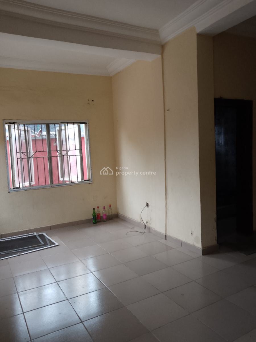 a Spacious 3 Bedroom, Ilaje, Mobil Road, Ajah, Lagos, Flat / Apartment for Rent