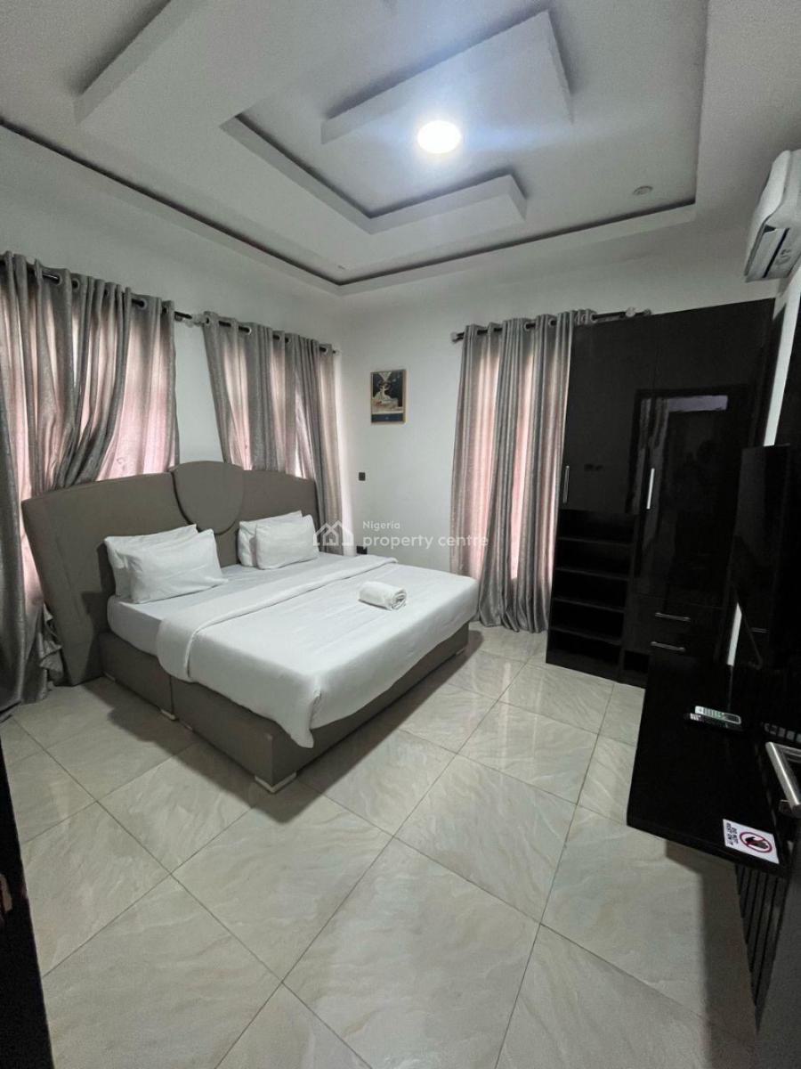Luxury New 2 Bed with Ps5 , Board/dart Games and Two Balconies., Ikeja Gra, Ikeja, Lagos, Flat / Apartment Short Let
