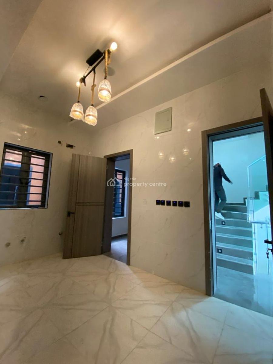 Impeccable 4bed Semi Detached Duplex in Terrace Duplex in Lekki Phase1, Lekki Phase 1,lekki ,lagos ,nigeria, Lekki Phase 1, Lekki, Lagos, Semi-detached Duplex for Sale