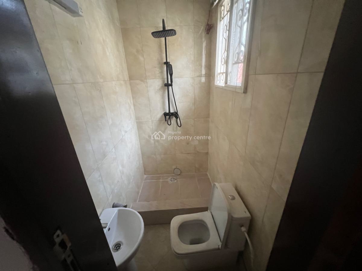 3 Bedrooms Apartment, Lekki Phase 1, Lekki, Lagos, Flat / Apartment for Rent