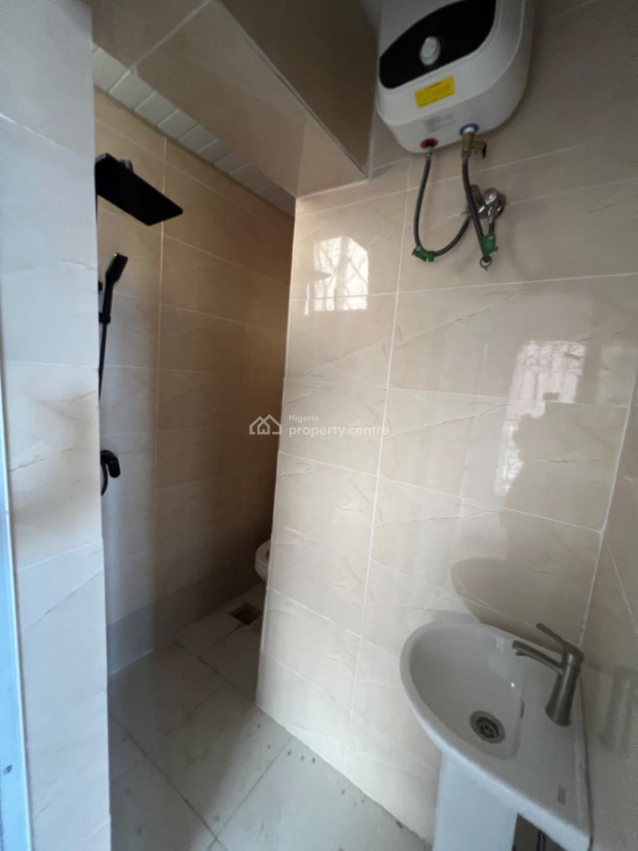 3 Bedrooms Apartment, Lekki Phase 1, Lekki, Lagos, Flat / Apartment for Rent