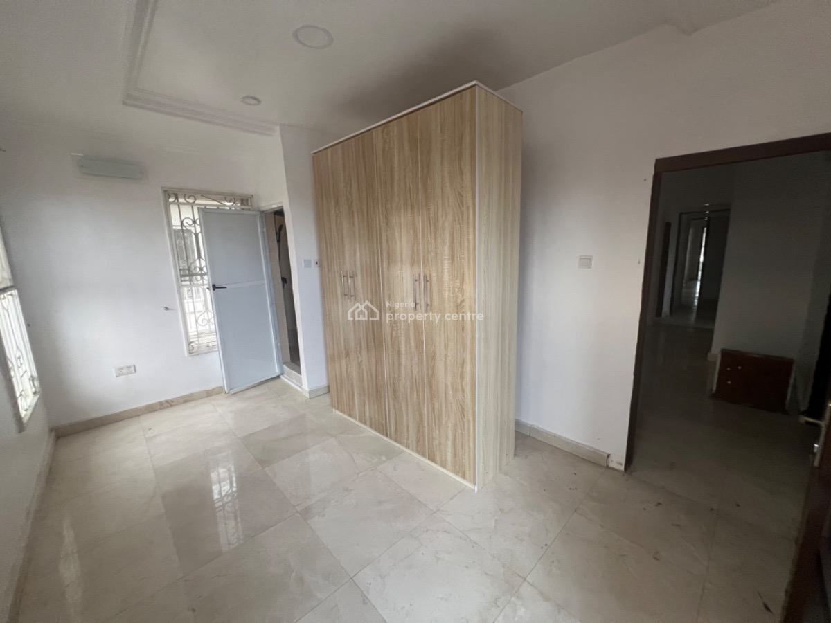 3 Bedrooms Apartment, Lekki Phase 1, Lekki, Lagos, Flat / Apartment for Rent