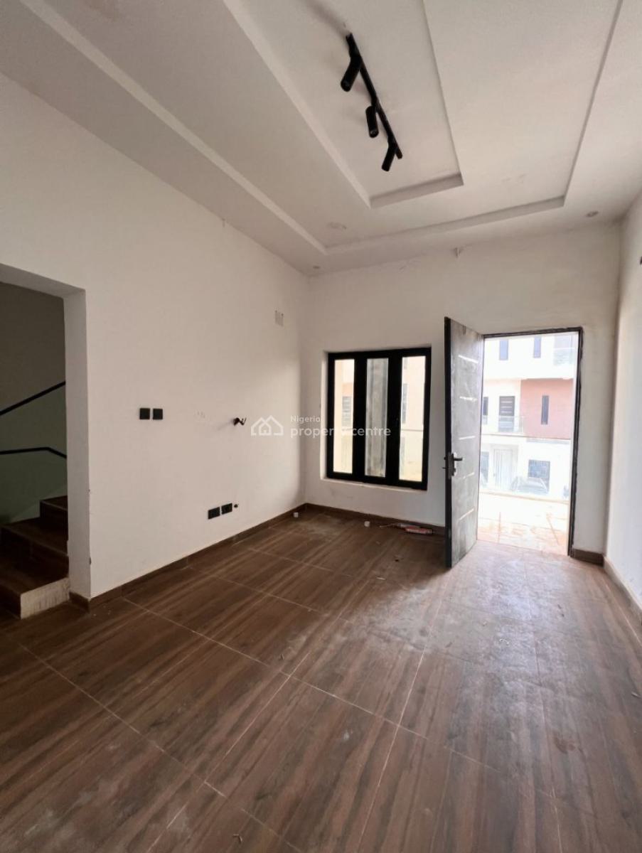Well Finished & Exclusive 5 Bedrooms Terraced Duplex with Bq, Guzape District, Abuja, Terraced Duplex for Rent