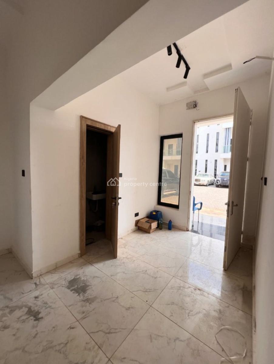 Well Finished & Exclusive 5 Bedrooms Terraced Duplex with Bq, Guzape District, Abuja, Terraced Duplex for Rent