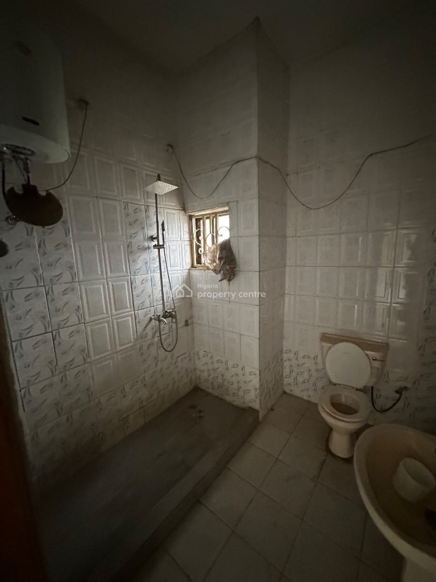 a Spacious Room Self Contain Apartment in a Decent Neighborhood, 6th Avenue, Gwarinpa, Abuja, Self Contain (single Rooms) for Rent