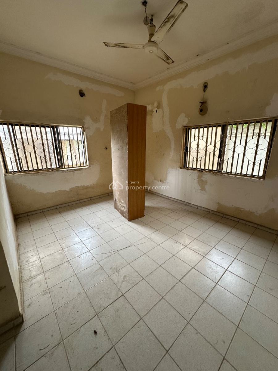 a Spacious Room Self Contain Apartment in a Decent Neighborhood, 6th Avenue, Gwarinpa, Abuja, Self Contain (single Rooms) for Rent