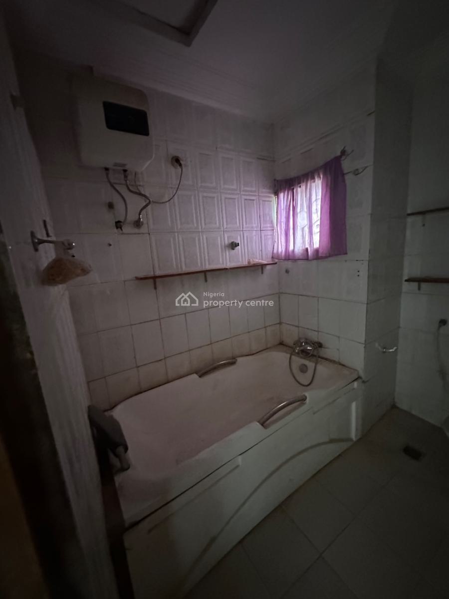 a Spacious Room Self Contain Apartment in a Decent Environment, 6th Avenue, Gwarinpa, Abuja, Self Contain (single Rooms) for Rent