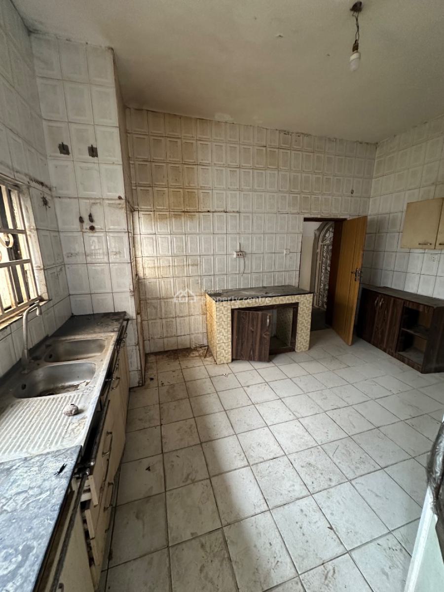 a Spacious Room Self Contain Apartment in a Decent Environment, 6th Avenue, Gwarinpa, Abuja, Self Contain (single Rooms) for Rent