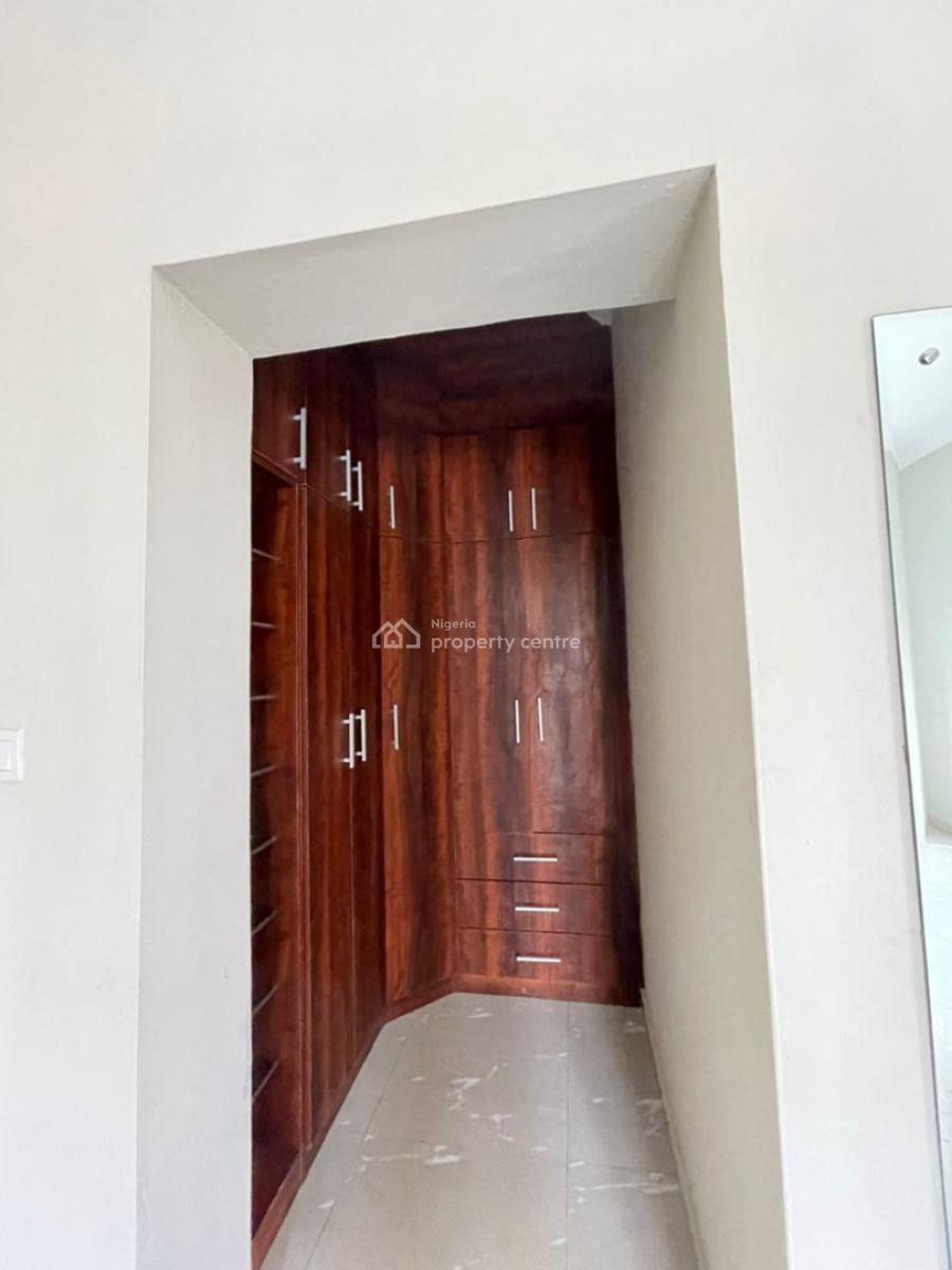 3 Bedrooms Apartment, Lekki Phase 1, Lekki, Lagos, Flat / Apartment for Rent