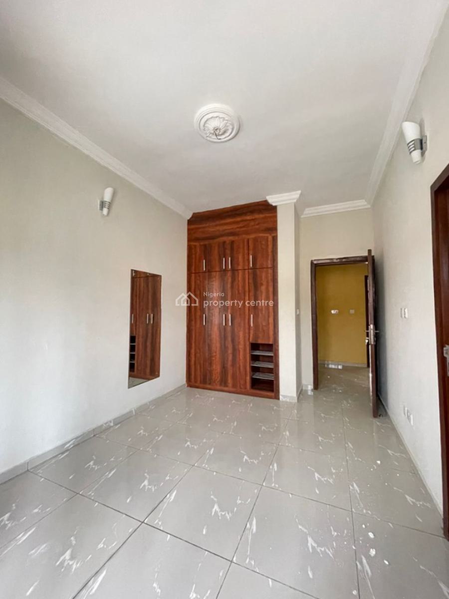 3 Bedrooms Apartment, Lekki Phase 1, Lekki, Lagos, Flat / Apartment for Rent
