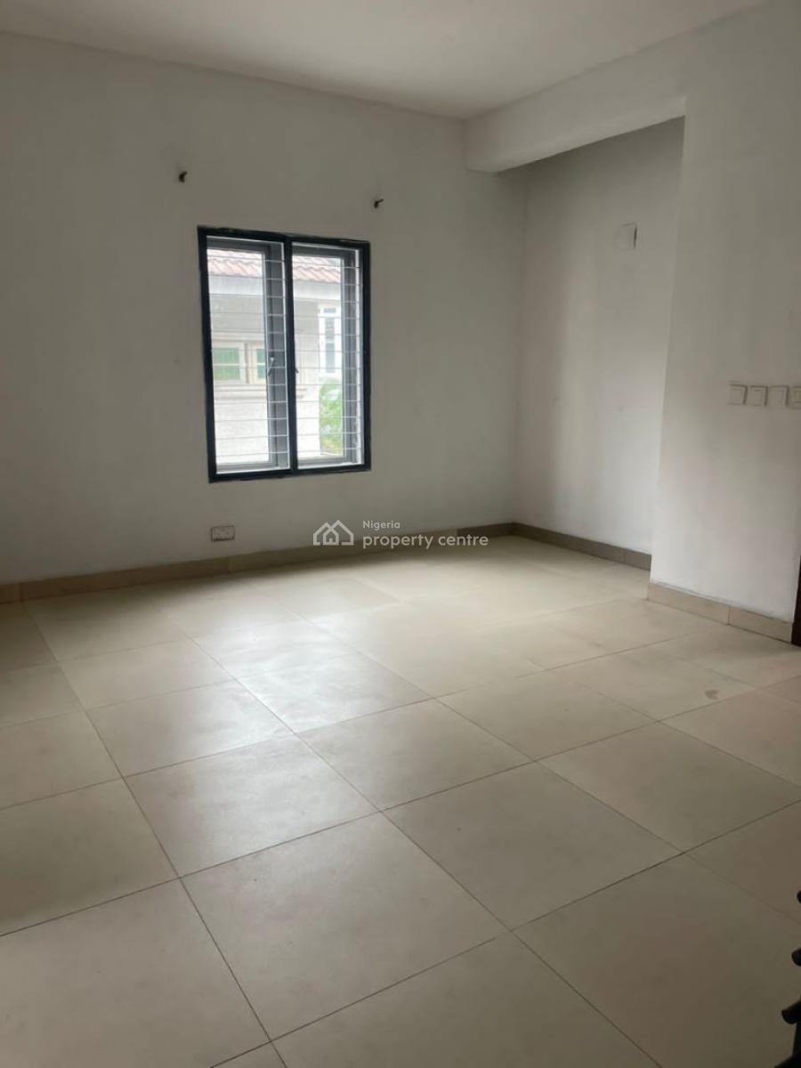 Luxury 4 Bedroom Terrace with Bq, U3 Estate,, Lekki Phase 1, Lekki, Lagos, Terraced Duplex for Sale