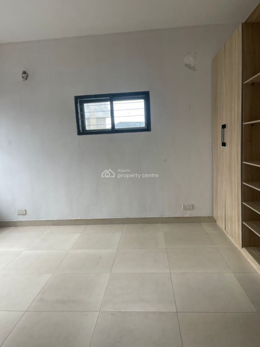 Luxury 4 Bedroom Terrace with Bq, U3 Estate,, Lekki Phase 1, Lekki, Lagos, Terraced Duplex for Sale