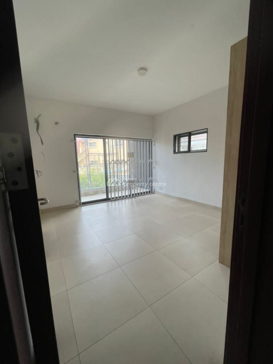 Luxury 4 Bedroom Terrace with Bq, U3 Estate,, Lekki Phase 1, Lekki, Lagos, Terraced Duplex for Sale