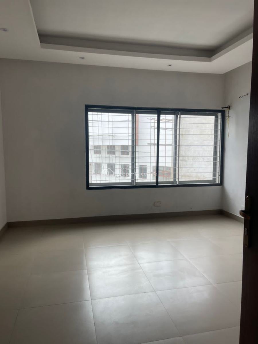 Luxury 4 Bedroom Terrace with Bq, U3 Estate,, Lekki Phase 1, Lekki, Lagos, Terraced Duplex for Sale