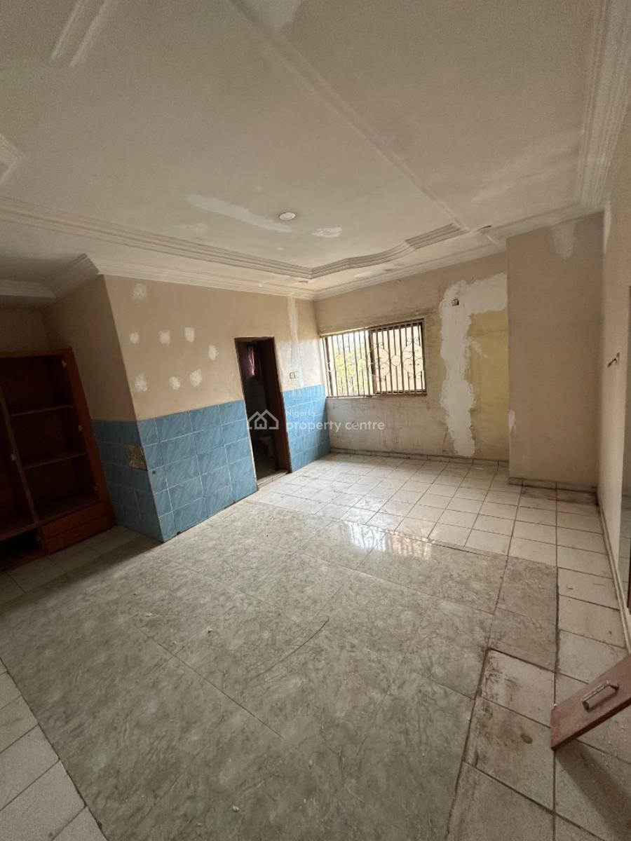 a Spacious One Room Self Contain Apartment in a Secured Neighborhood, 6th Avenue, Gwarinpa, Abuja, Self Contain (single Rooms) for Rent