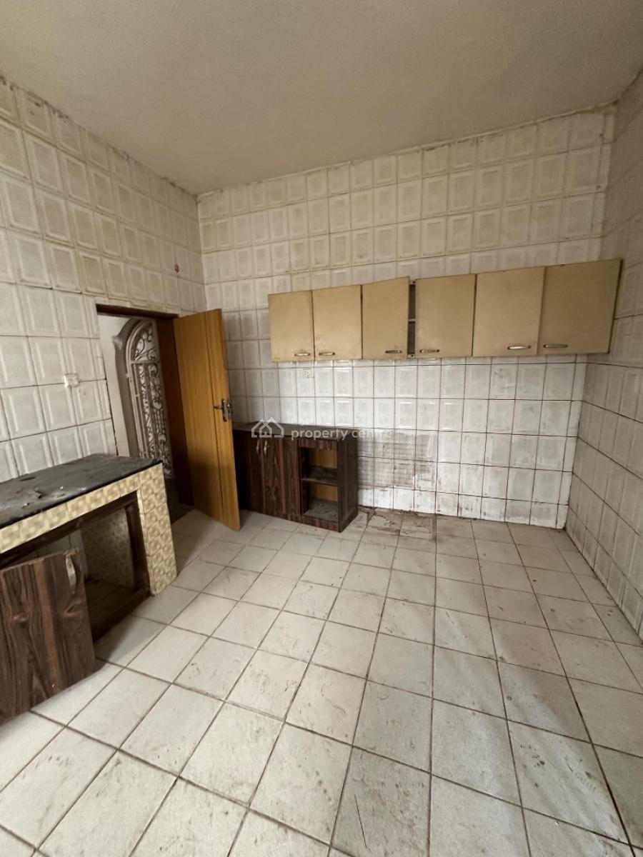 a Spacious One Room Self Contain Apartment in a Secured Neighborhood, 6th Avenue, Gwarinpa, Abuja, Self Contain (single Rooms) for Rent
