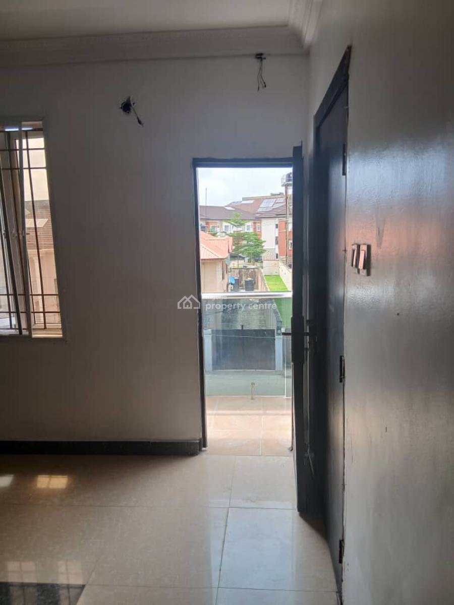 Massive 1 Bedroom Apartment with Balcony, Ikate, Lekki, Lagos, Mini Flat (room and Parlour) for Rent