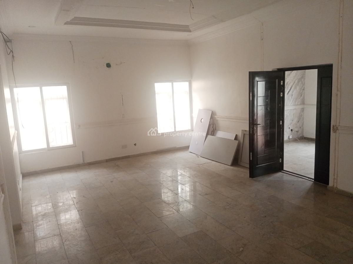 4 Bedrooms Semi Detached Duplex with Bq, Off Admiralty, Lekki Phase 1, Lekki, Lagos, Semi-detached Duplex for Rent