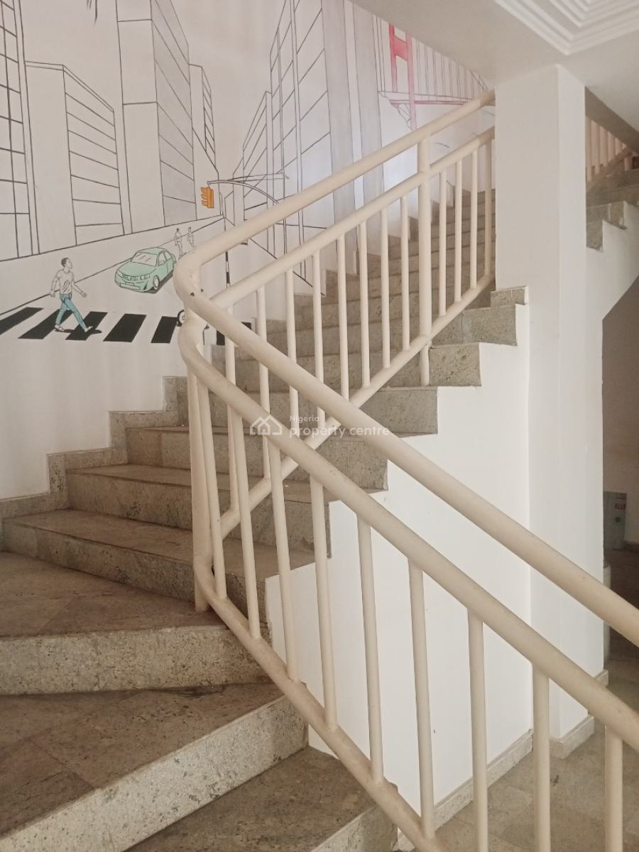 4 Bedrooms Semi Detached Duplex with Bq, Off Admiralty, Lekki Phase 1, Lekki, Lagos, Semi-detached Duplex for Rent