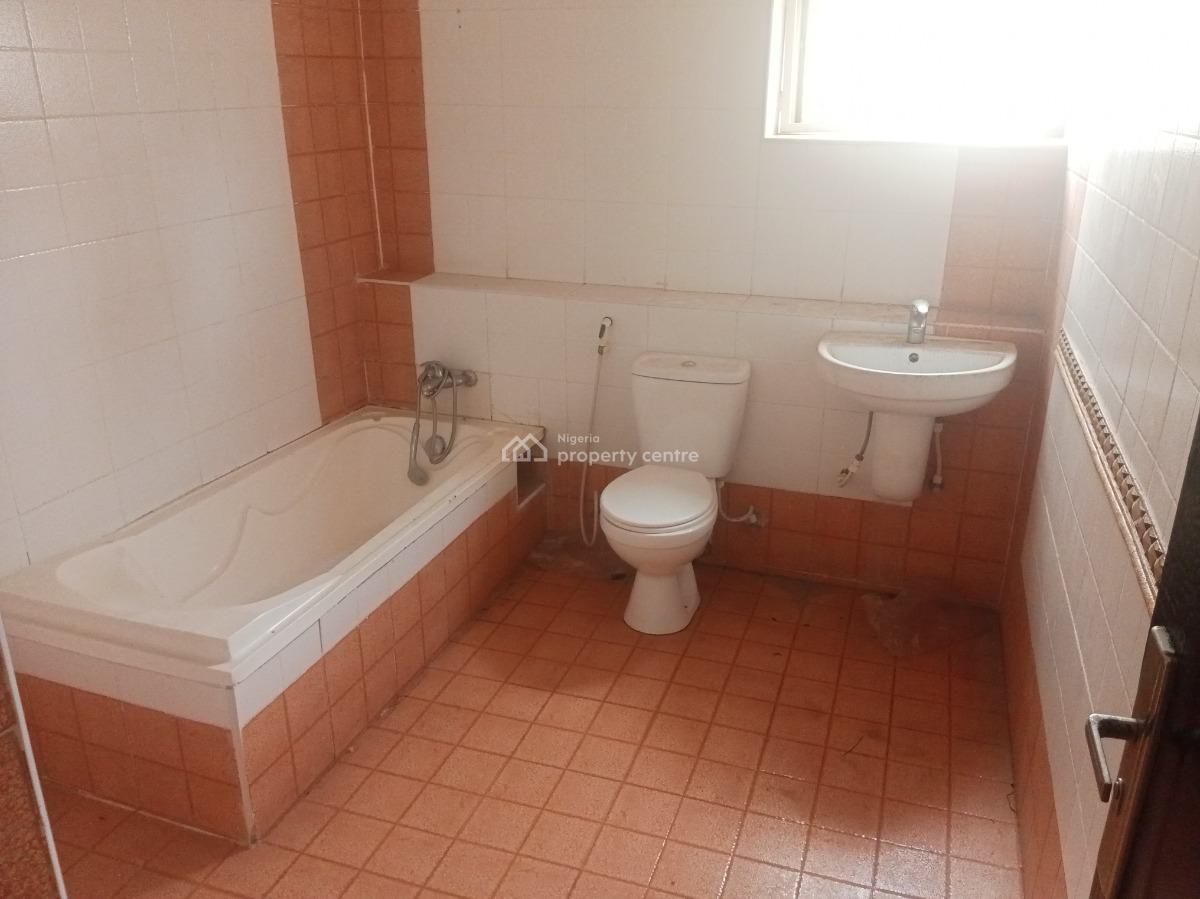 4 Bedrooms Semi Detached Duplex with Bq, Off Admiralty, Lekki Phase 1, Lekki, Lagos, Semi-detached Duplex for Rent