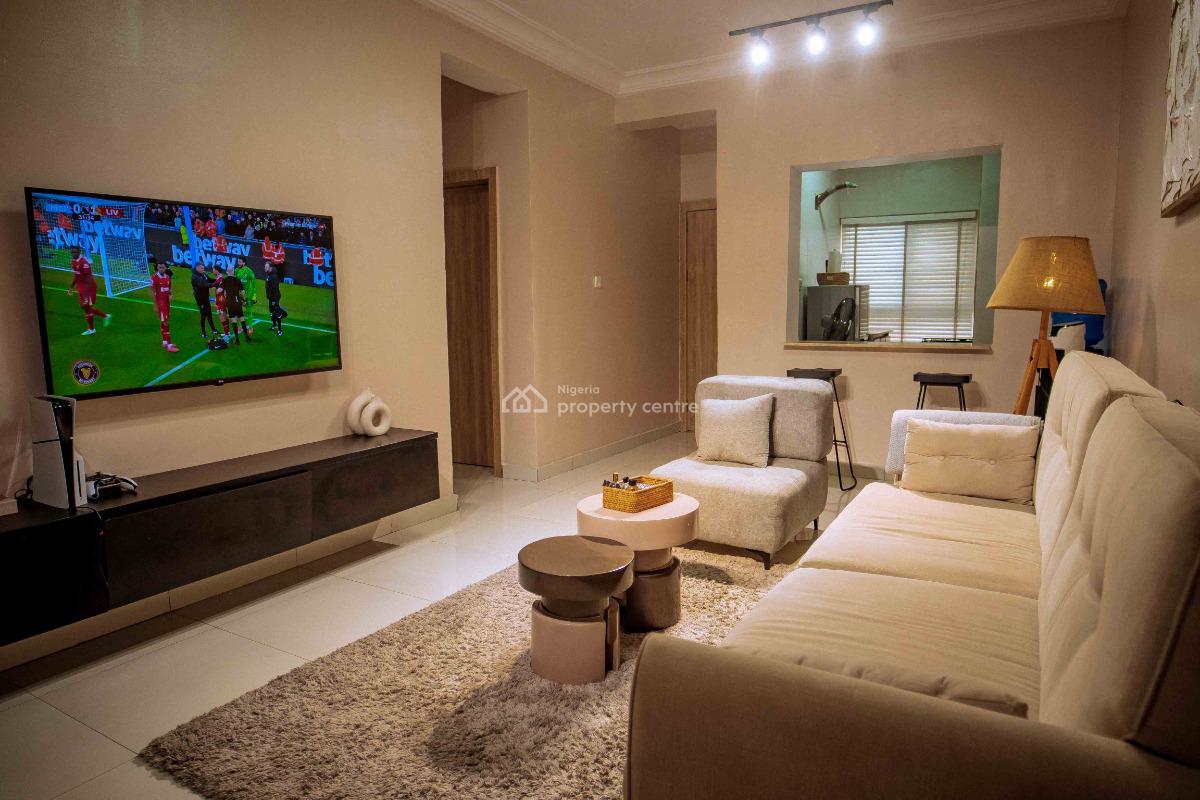 Cozy 2bed Apartment, Block 2, Maben Estate, Lekki Phase 2, Lekki, Lagos, Flat / Apartment Short Let